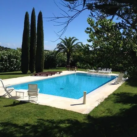 Rainbow Centre De Tropez Proche Des Plages